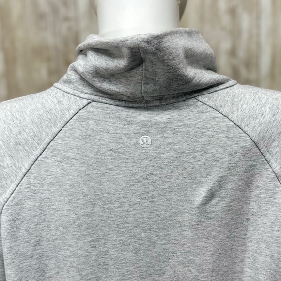 Lululemon Find Your Unwind Pullover in Heathered Core Ultra Light Grey [T16] - Picture 5 of 9